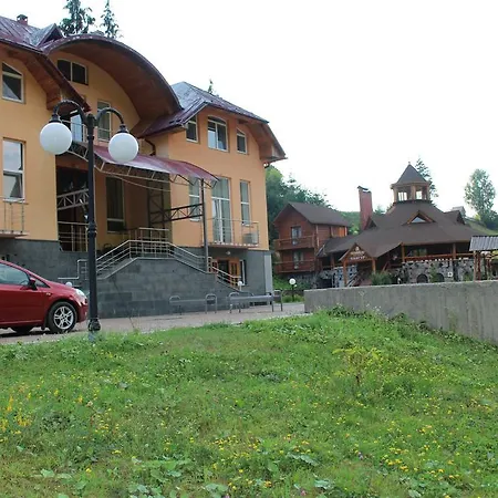 Hotell Petrivska Sloboda 3*